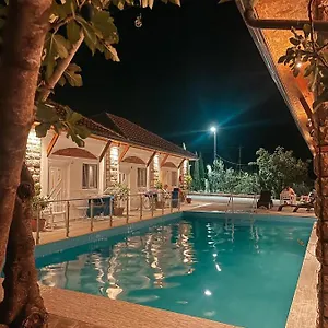  Guest house Lord Byron Albania